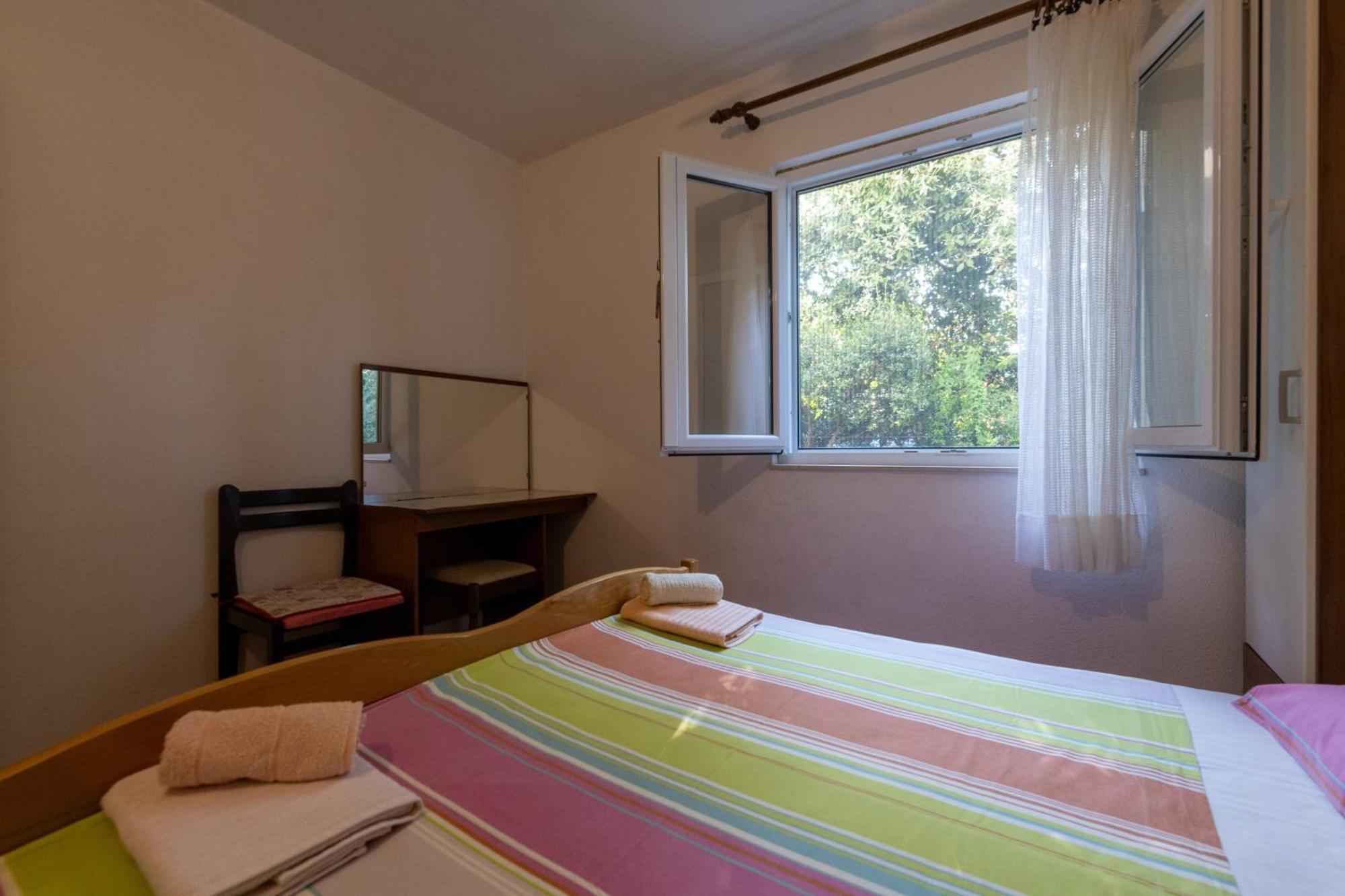 Apartments By The Sea Mudri Dolac, Hvar - 582 Vrboska Room photo
